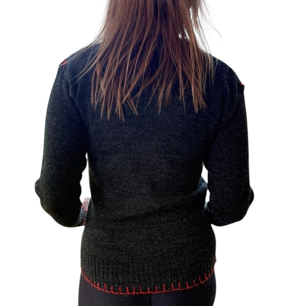 Vintage 70s Womens Gray Embroidered Floral V Neck Sweater Medium Cottagecore - Picture 11 of 12